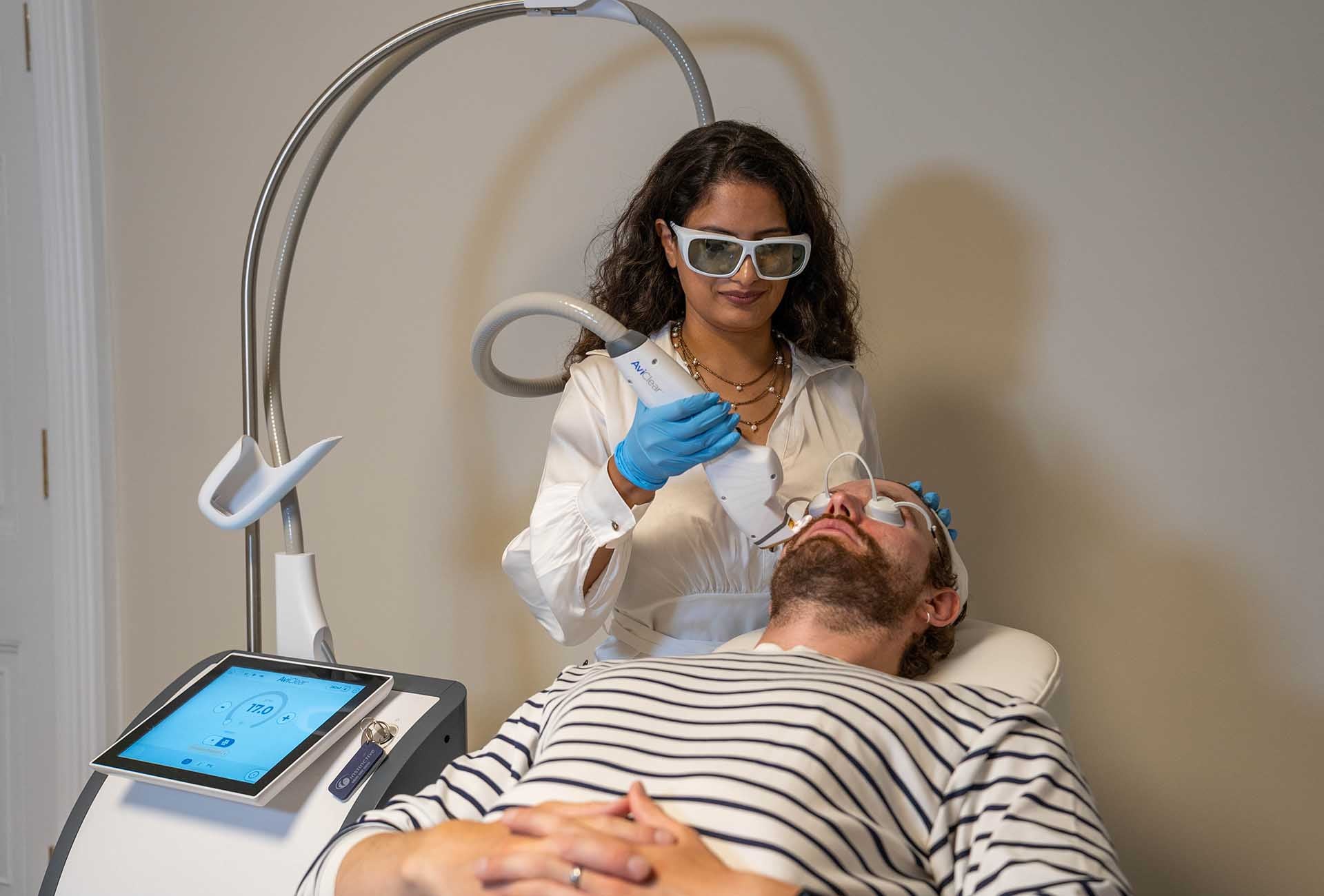 consultant dermatologist in london